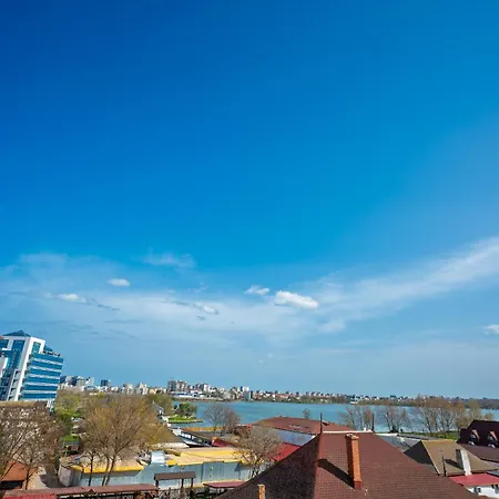 Hera Boutique ホテル 4*