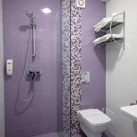 Hera Boutique 4*